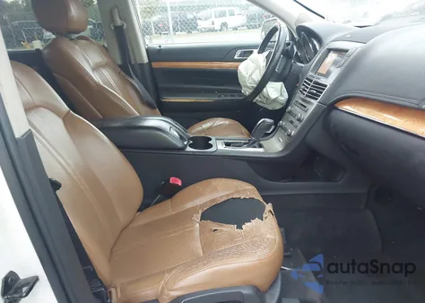 2011 Lincoln Mkt z USA, uszkodzony, nr VIN 2LMHJ5AROBBJ55109